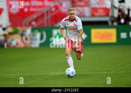 Regensburg, Deutschland. Oktober 2024. Fussball; Spieltag 09; 2. Bundesliga; Saison 2024/2025; Jahn Regensburg gegen Fortuna Düsseldorf am 19.10.2024 in Regensburg UBz: 33 Kai Pröger, Jahn Regensburg. Quelle: dpa/Alamy Live News Stockfoto