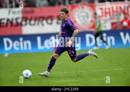 Regensburg, Deutschland. Oktober 2024. Fussball; Spieltag 09; 2. Bundesliga; Saison 2024/2025; Jahn Regensburg gegen Fortuna Düsseldorf am 19.10.2024 in Regensburg UBz: 24 Dawid Kownacki, Fortuna Düsseldorf. Quelle: dpa/Alamy Live News Stockfoto