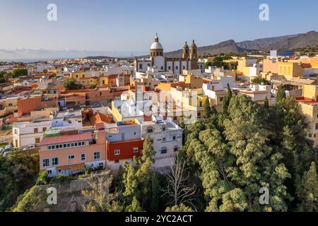 Stadtbild von Aguimes mit Pfarrkirche San Sebastian, Gran Canaria, Spanien Stockfoto