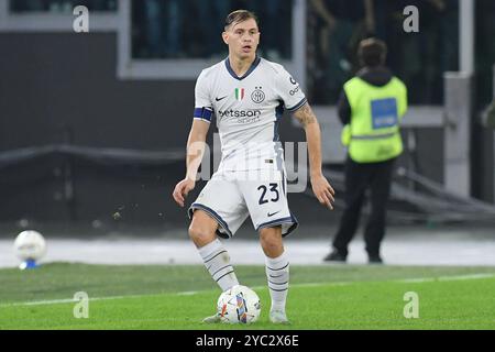 Rom, Latium. Oktober 2024. Nicolo Barella von Inter während des Spiels der Serie A zwischen Roma und Inter im Olympiastadion, Italien, 20. Oktober 2024. Gutschrift: massimo insabato/Alamy Live News Stockfoto