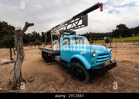 Dodge Truck 1954 mit Flachbett Stockfoto