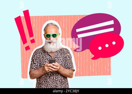 Zusammengesetzte Fotocollage des glücklichen alten Mannes halten Telefonkorrespondenz Blase Medienbenachrichtigung Ausruf isoliert auf gemaltem Hintergrund Stockfoto