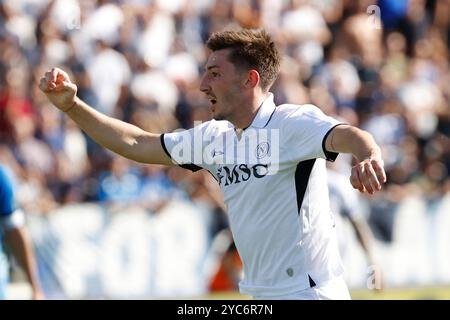 Empoli, Toscana, Italien. Oktober 2024. Napoli's Billy Gilmour reagiert während des Fußballspiels der Serie A Empoli FC - SSC Napoli Stadio Carlo Castellani am 20. Oktober 2024 in Empoli, Italien (Foto: © Ciro de Luca/ZUMA Press Wire) NUR ZUR REDAKTIONELLEN VERWENDUNG! Nicht für kommerzielle ZWECKE! Stockfoto