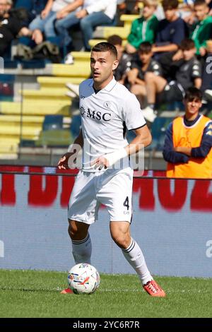 Empoli, Toscana, Italien. Oktober 2024. Napolys Alessandro Buongiorno spielt während des Fußballspiels der Serie A Empoli FC - SSC Napoli Stadio Carlo Castellani am 20. Oktober 2024 in Empoli, Italien (Foto: © Ciro de Luca/ZUMA Press Wire) NUR ZUR REDAKTIONELLEN VERWENDUNG! Nicht für kommerzielle ZWECKE! Stockfoto