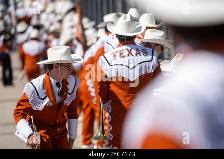 Austin, Vereinigte Staaten. Oktober 2024. Symbolbild/Themenfoto Musiker in Texas Uniform, USA, Formel 1 Weltmeisterschaft, Pirelli Grand Prix der Vereinigten Staaten von Amerika, Circuit of the Americas Austin, Rennen, 20.10.2024 Foto: Eibner-Pressefoto/Michael Memmler Credit: dpa/Alamy Live News Stockfoto