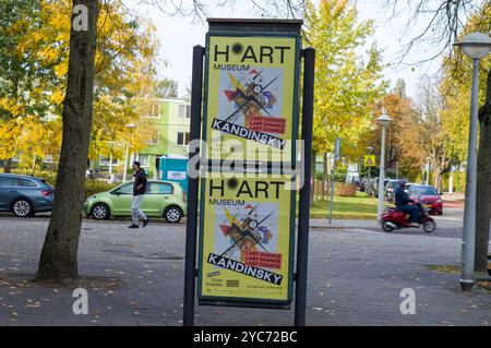 Billboard H'Art Museum Kandinsky Ausstellung in Amsterdam Niederlande 16-10-2024 Stockfoto