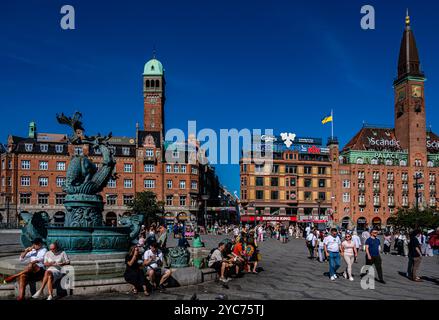 Blick auf Radhuspladseb mit Frederiksberggade Stockfoto