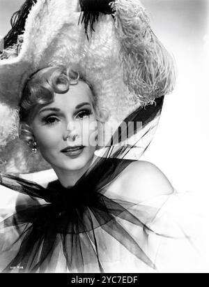 ZSA ZSA GABOR Portrait als Jane Avril in MOULIN ROUGE 1952 Regisseur JOHN HUSTON Roman Pierre La Mure Drehbuch Anthony Veiller und John Huston Musik Georges Auric Kostümdesign Julia Squire Romulus Films / Moulin Productions Inc. / British Lion Film Corporation Stockfoto