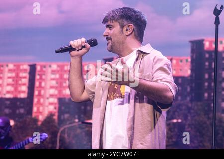 Estopa tritt am 18. Oktober 2024 im Palau Sant Jordi in Barcelona auf. Fotograf: Ale Espaliat Stockfoto