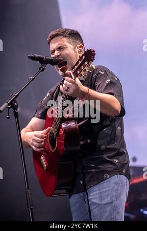 Estopa tritt am 18. Oktober 2024 im Palau Sant Jordi in Barcelona auf. Fotograf: Ale Espaliat Stockfoto