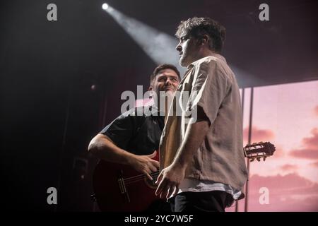 Estopa tritt am 18. Oktober 2024 im Palau Sant Jordi in Barcelona auf. Fotograf: Ale Espaliat Stockfoto