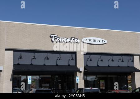 Nord Olmsted - 18. Oktober 2024: Panera Brotbackcafé. Panera ist eine Kette von schnellen, ungezwungenen Restaurants mit kostenlosem WIFI. Stockfoto