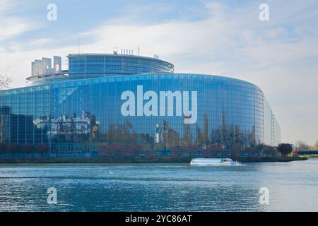 Panoramablick auf das Europäische Parlament in Straßburg, Elsass, Frankreich Stockfoto