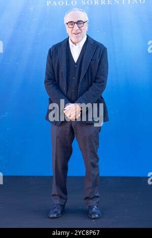 21. Oktober 2024, Rom, Italien: Schauspieler Silvio Orlando nimmt an der Fotokonferenz des Films „Parthenope“ im Hotel de La Ville in Rom Teil (Foto: © Matteo Nardone/Pacific Press via ZUMA Press Wire) NUR REDAKTIONELLE VERWENDUNG! Nicht für kommerzielle ZWECKE! Stockfoto