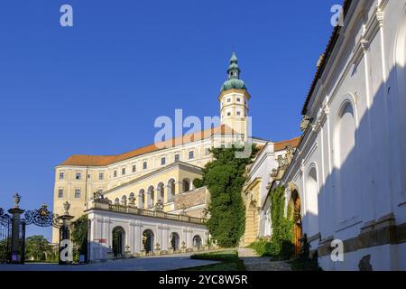 Schloss Mikulov und Schlosspark, Schloss Mikulov, Altstadt, Mikulov, Region Breclav, Region Jihomoravsky, Südmähren, Tschechische Republik, Europa Stockfoto