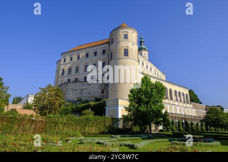 Schloss Mikulov und Schlosspark, Schloss Mikulov, Altstadt, Mikulov, Region Breclav, Region Jihomoravsky, Südmähren, Tschechische Republik, Europa Stockfoto