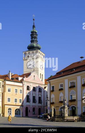 Marktplatz mit St. Wenzelskirche, Altstadt, Mikulov, Bezirk Breclav, Region Jihomoravsky, Südmähren, Tschechische Republik, Europa Stockfoto