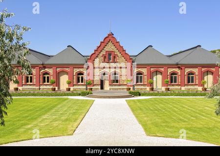 Weinkeller des Chateau Tanunda Winery im Barossa Valley, SA, Australien, Ozeanien Stockfoto