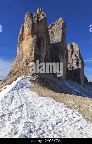 Die Tre cime di lavaredo Berge in den dolomiten Stockfoto