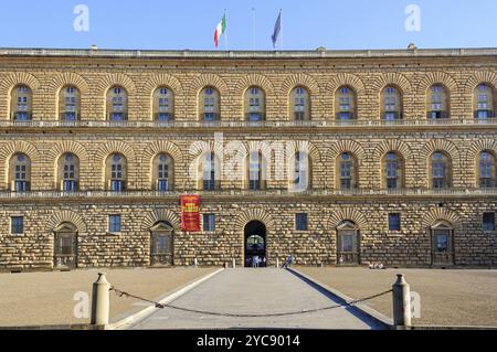 Fassade und Haupteingang des Palazzo Pitti, Florenz, Toskana, Italien, 4. Oktober 2011, Europa Stockfoto