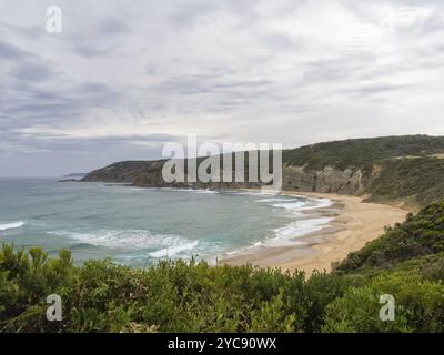 Blick auf die Küste vom Castle Cove Lookout auf dem Great Ocean Walk, Glenaire, Victoria, Australien, Ozeanien Stockfoto