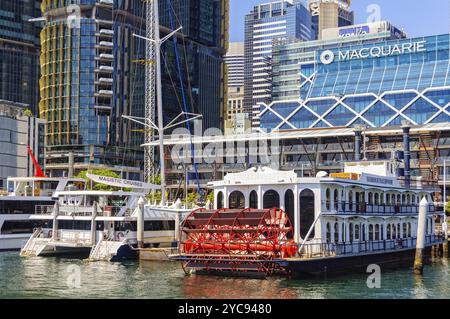 Touristenboote liegen in Darling Harbour, Sydney, NSW, Australien, Ozeanien Stockfoto