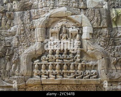 BAS Relief Skulpturen im Ta Prohm Tempel, Siem Reap, Kambodscha, Asien Stockfoto