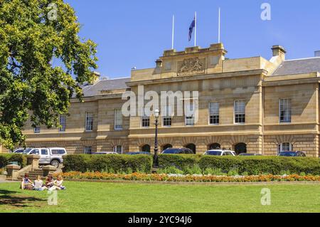 Picknick auf Leihgabe vor dem Parlamentsgebäude in Hobart, Tasmanien, Australien, Ozeanien Stockfoto