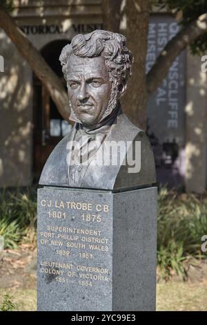 Dieses Denkmal erinnert an Charles Joseph La Trobe, den ersten Vizegouverneur von Victoria, der Queencliff 1853 in Queenscliff, Victoria, aus ernannte Stockfoto