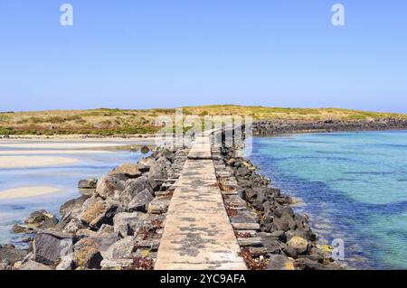 Causeway zur Griffiths Island an der Mündung des Moyne River, Port Fairy, Victoria, Australien, Ozeanien Stockfoto