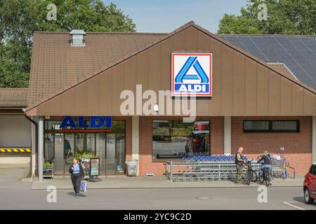 Aldi Market, Fürstenbrunner Weg, Charlottenburg-Wilmersdorf, Berlin, Deutschland, Aldi Markt, Deutschland Stockfoto