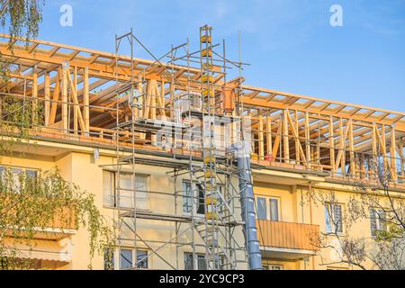 Dachumbau, Erweiterung, Wohnhaus, Gartenfelder Straße, Haselhorst, Spandau, Berlin, Deutschland, Dachausbau, Aufstockung, Wohnhaus, Deutscher Staat Stockfoto