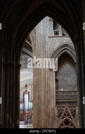 Bordeaux (Südwestfrankreich): Innere der Kathedrale Saint Andrew von Bordeaux (französisch: cathédrale Saint-André de Bordeaux?) *** Lokales Captio Stockfoto