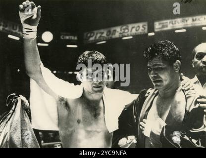 Der französische Boxer Joseph Gonzales und der Amerikaner Tony Montano, 1965 Stockfoto