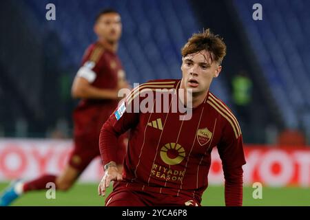 Rom, Latium, Italien. Oktober 2024. Roma Nicola Zalewski spielt während des Fußballspiels der Serie A ALS Roma - Inter FC Stadio Olimpico am 20. Oktober 2024 in Rom, Italien (Foto: © Ciro de Luca/ZUMA Press Wire) NUR ZUR REDAKTIONELLEN VERWENDUNG! Nicht für kommerzielle ZWECKE! Stockfoto