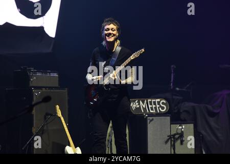 UK. Oktober 2024. LONDON, ENGLAND - 21. OKTOBER: Lily Hopkins von The Meffs trat am 21. Oktober 2024 im Eventim Apollo in London auf. CAP/MAR © MAR/Capital Pictures Credit: Capital Pictures/Alamy Live News Stockfoto