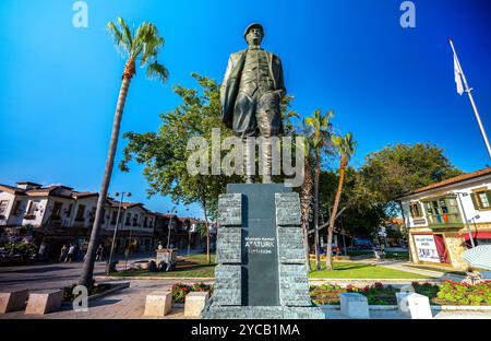 Seite, Türkei - 08.06.2024: Mustafa Kemal Atatürk Denkmal. Stockfoto