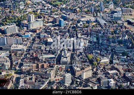 Eine Drohnenaufnahme von Nottingham City Centre, East Midland, England, Großbritannien Stockfoto