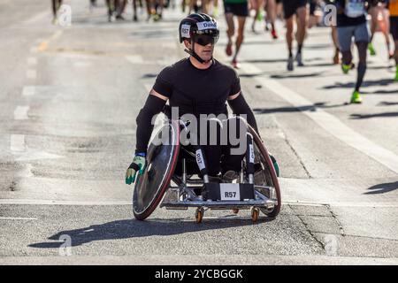 BMW Berlin Marathon. Mit 54,280 Finishern ist er der größte Marathon der Welt. // 29.09.2024: Berlin, Deutschland, Europa *** BMW Berlin Marathon mit 54.280 Finishern ist er der größte Marathon der Welt 29 09 2024 Berlin, Deutschland, Europa Stockfoto