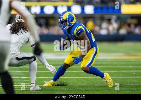 Los Angeles Rams Running Back Kyren Williams (23) läuft mit dem Ball während eines NFL-Spiels gegen die Las Vegas Raiders am Sonntag, den 20. Oktober 2024, im SoF Stockfoto