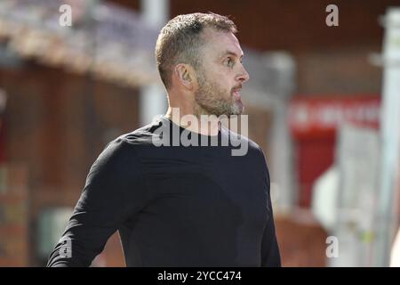 Barnsley, England. Oktober 2024. Nathan Jones vor dem Spiel der Sky Bet EFL League One zwischen Barnsley FC und Charlton Athletic im Oakwell Stadium. Kyle Andrews/Alamy Live News Stockfoto