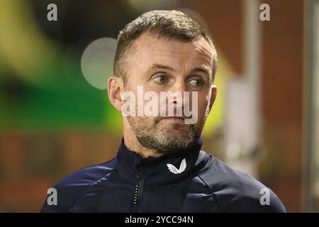 Barnsley, England. Oktober 2024. Charlton Athletic Manager Nathan Jones vor dem Spiel der Sky Bet EFL League One zwischen Barnsley FC und Charlton Athletic im Oakwell Stadium. Kyle Andrews/Alamy Live News Stockfoto
