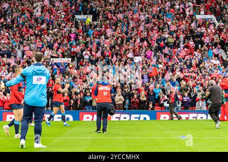 Manchester, Großbritannien. Oktober 2024. Betfred Superleague Grand Final: Hull Kingston Rovers gegen Wigan Warriors. Medien und Lüfter während des Aufwärmens. Credit Paul Whitehurst/PBW Media/Alamy Live News Stockfoto