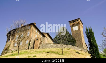 Die mittelalterliche Burg von Levizzano, Kreis der Emilianischen Schlösser, Provinz Modena, emilia romagna, italien Stockfoto