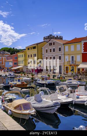 Veli Losinj Hafen, in der Nähe von Mali Losinj, Insel Losinj, Kvarner Golf Bay, Kroatien, Europa Stockfoto
