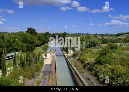 Fonseranes Schleusentreppe, Echelle d'Ecluses de Fonseranes, Neuf Ecluses, Canal du Midi, Beziers, Herault, Languedoc-Roussillon, Frankreich, Europa Stockfoto