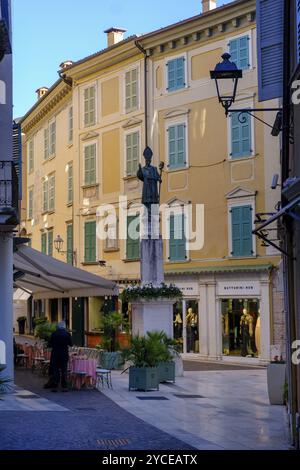 Via San Carlo, Altstadt, Salo, Gardasee, Gardasee, Lombardei, Italien, Europa Stockfoto