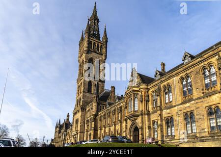 Glasgow, UK, 6. Dezember 2023: Die Universität Glasgow. Historisches Gebäude Stockfoto