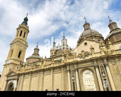 Basilika und Kathedrale El Pilar, Saragossa, Spanien. Stockfoto