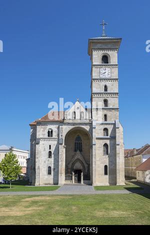 Römisch-katholische Kathedrale St. Michael in der Zitadelle Alba-Carolina in Alba Iulia, Rumänien, Europa Stockfoto